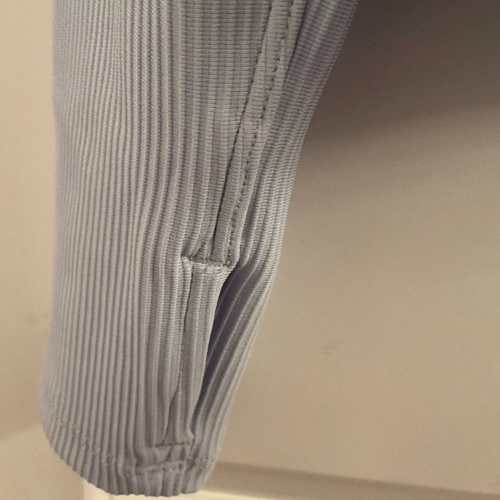Athleta Salutation Ribbed Jacket III - NWT - Medium - Gossamer Blue Rib - Picture 6 of 12